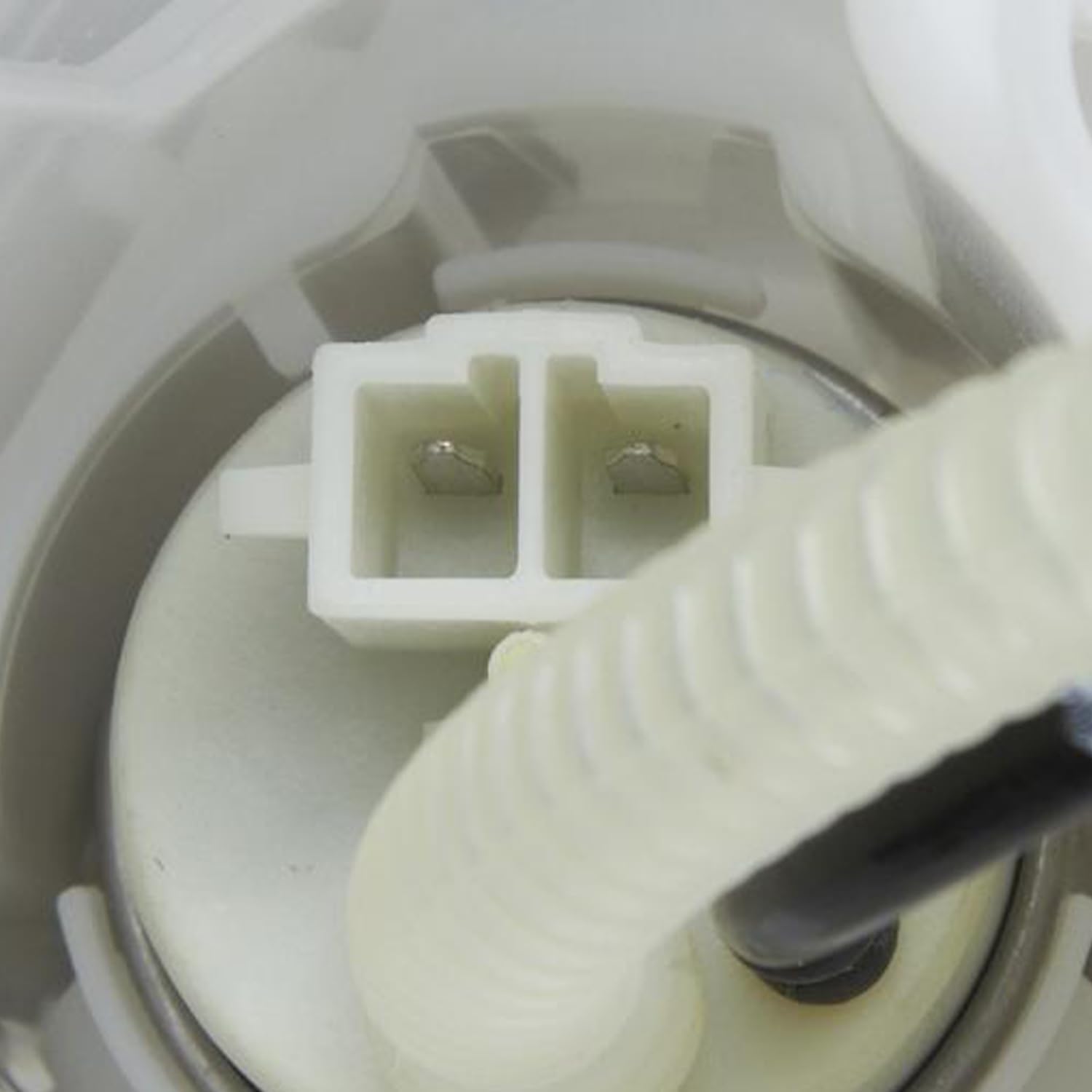Detroit Axle - Fuel Pump Module Assembly for 2004 2005 2006 BMW X3 — image 9