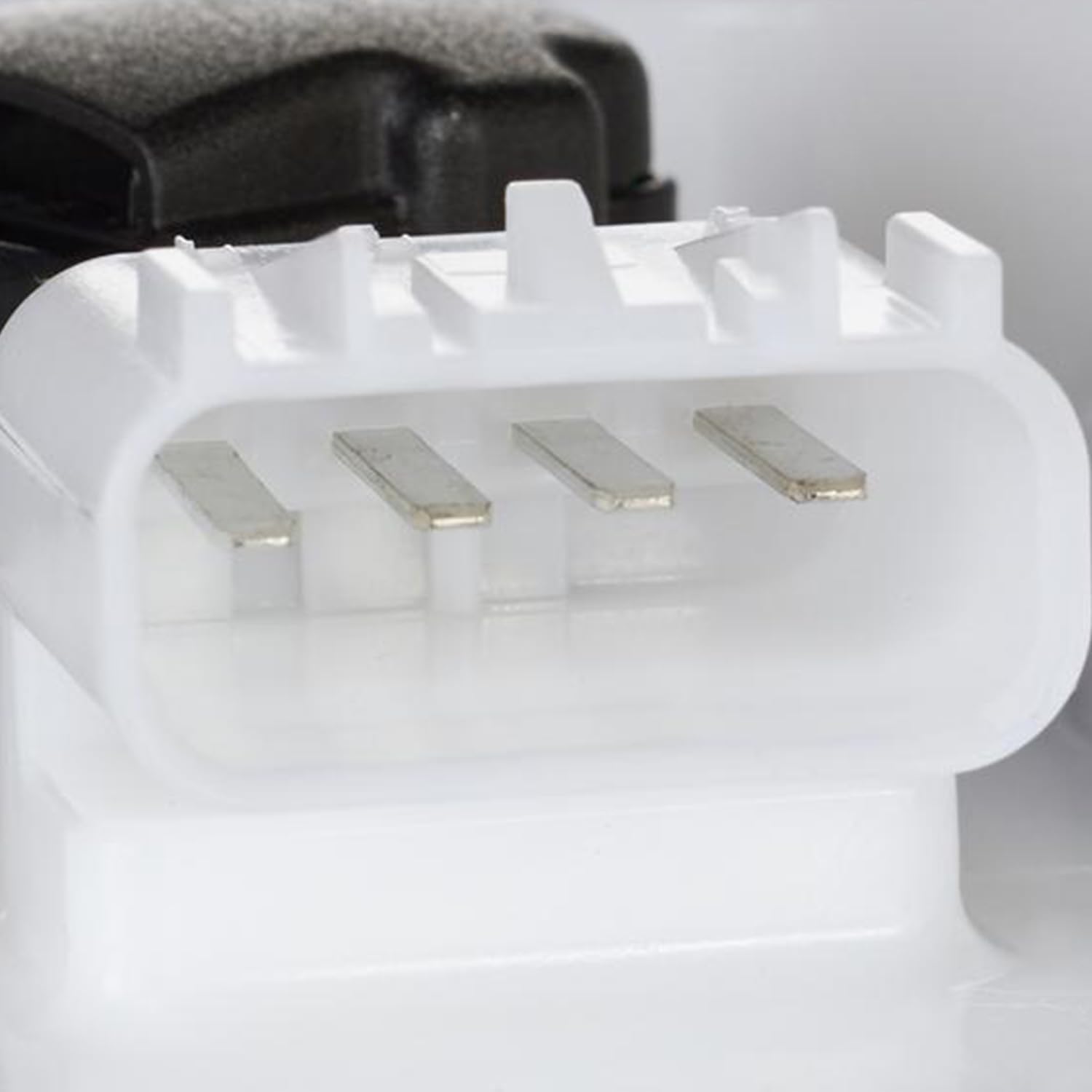 Detroit Axle - Electrical Fuel Pump Module for Silverado Sierra 2500 3500 HD — image 8